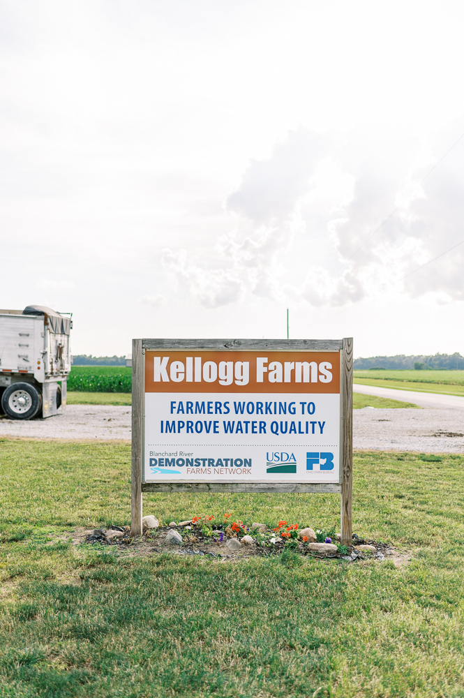Kellog Farms sign